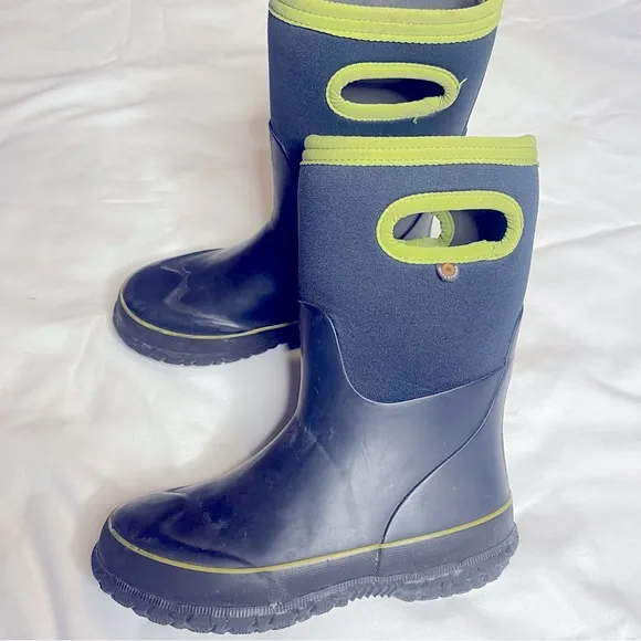 Bogs Grasp solid snow insulated rain boots
