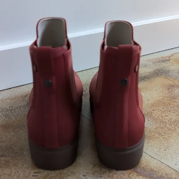 Bogs | Holly Chelsea Coral Rain Garden Boots