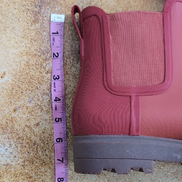 Bogs | Holly Chelsea Coral Rain Garden Boots