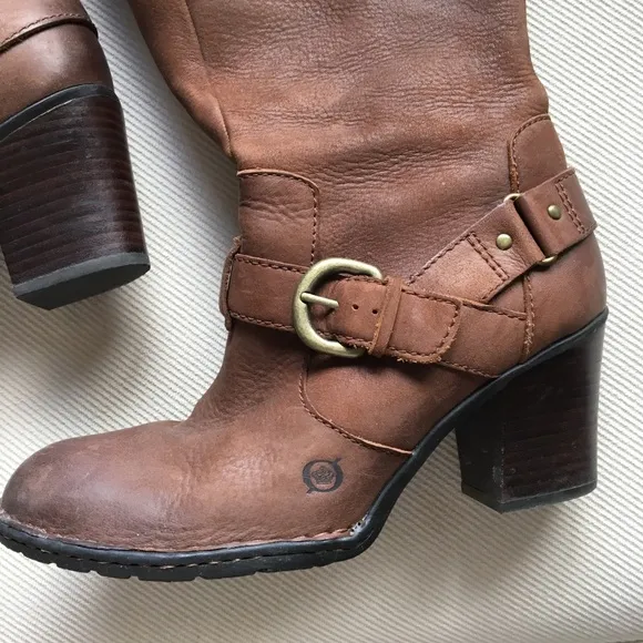 Born boot - brown leather - like new