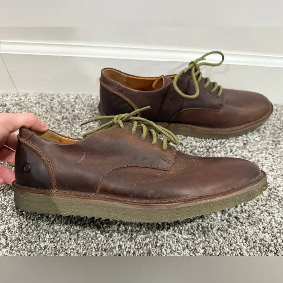 Born men's brown leather dress shoes, size 9