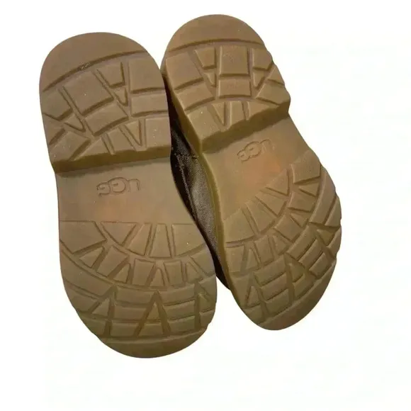 Boy's Boots UGG Kids Chelham Weather (Toddler/Little Kid) Size 10