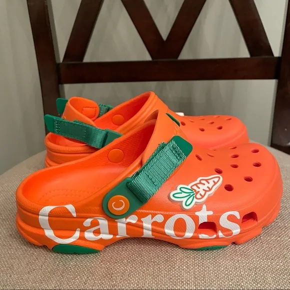BRAND NEW CROCS X CARROTS ALL TERRAIN CLOGS - 9060