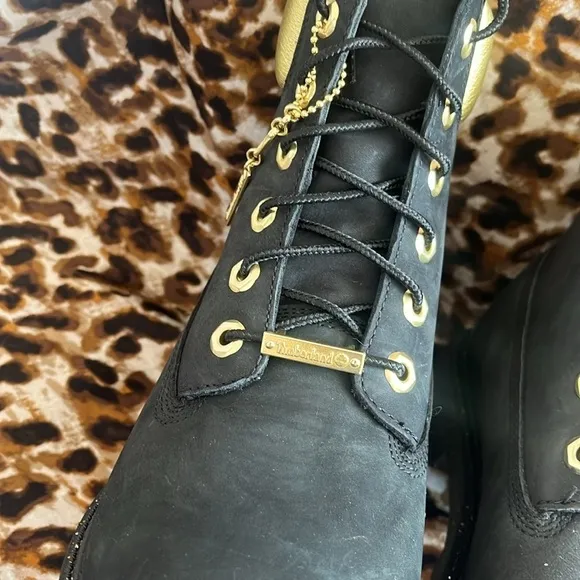Brand New Timberland 6&quot; Leather Black &amp; Gold Metallic Lace Up Hiking Boots