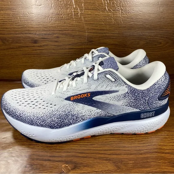 Brooks Mens Shoe size 11.5