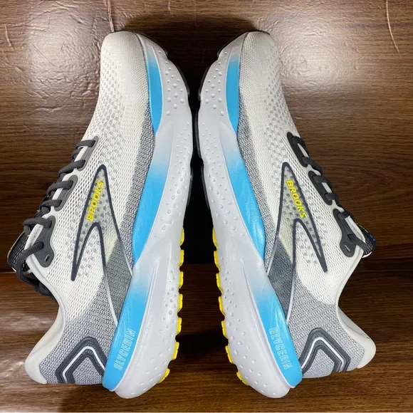 Brooks  Mens Shoe Size 12