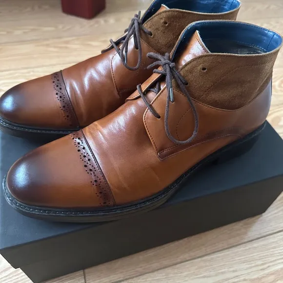 Brown Leather Chukka Boots with Classic Design