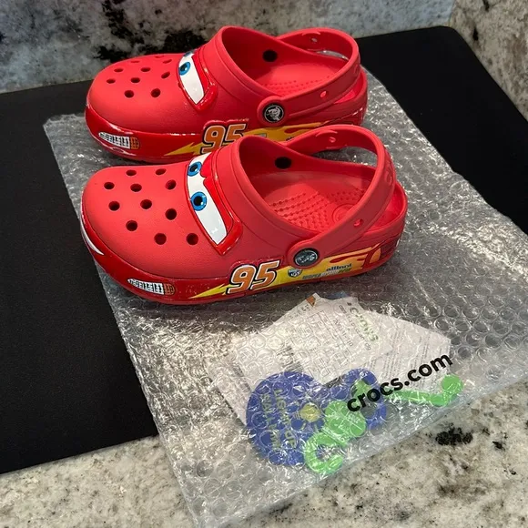 Cars Lightning Mcqueen Crocs kids size 1 like new condition still light …