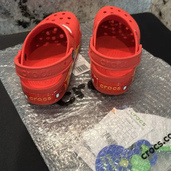Cars Lightning Mcqueen Crocs kids size 1 like new condition still light …
