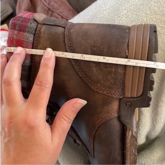 CAT Work Boots Leather Steel Toe Brown Oil Slip Resistant Flex 8.5 Plaid Trimmed