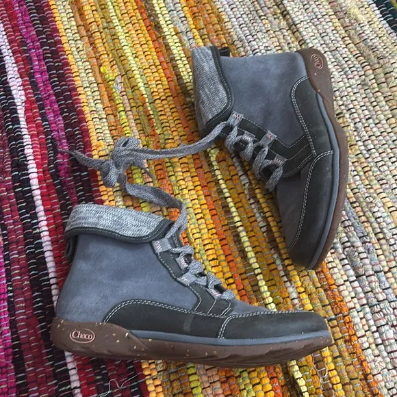 CHACO Barbary Hiking Boots women’s 7 $150 msrp