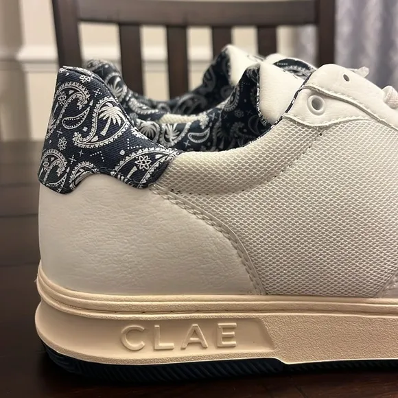 Clae Los Angeles Malone Lite Leather shoes sneakers white paisley Mens Size 10.5