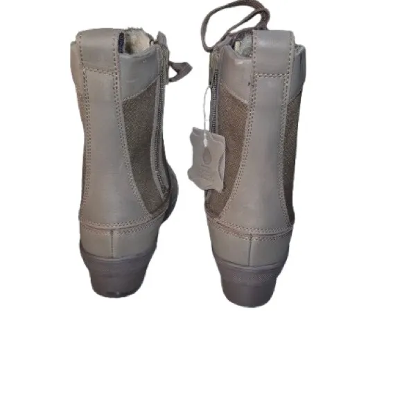 Clark’s Brown Winter Boots Lined With Fur