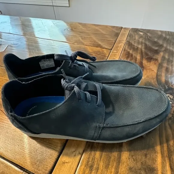 Clarks Shacrelite blue suede shoes! Size 12
