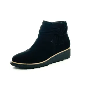 Clarks Sharon Salon Booties Women's Sz 7.5 Shoes