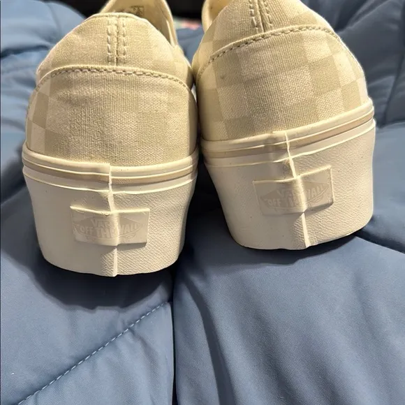 Classic Women’s Vans Slips on stackform