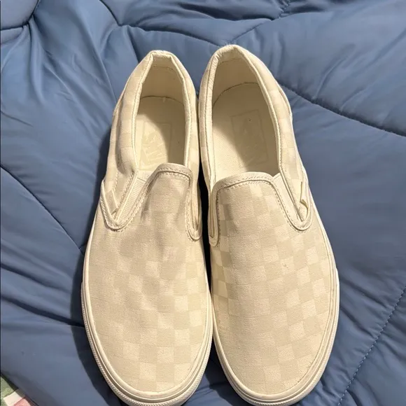 Classic Women’s Vans Slips on stackform
