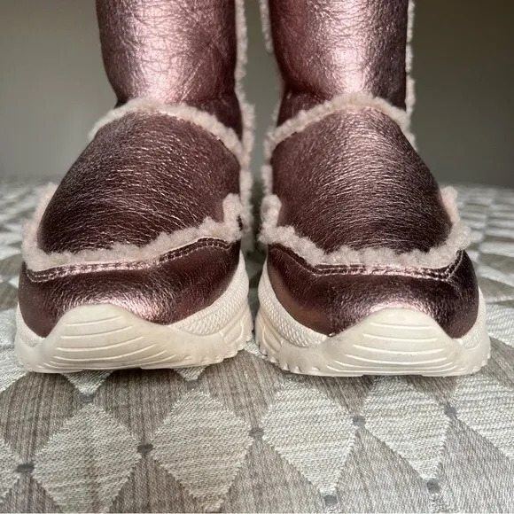 Coach Portia Metallic Pink Winter Boots w/ White Soles Women’s Size 5