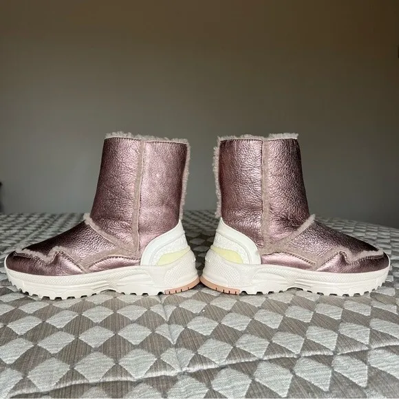 Coach Portia Metallic Pink Winter Boots w/ White Soles Women’s Size 5