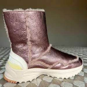 Coach Portia Metallic Pink Winter Boots w/ White Soles Women’s Size 5