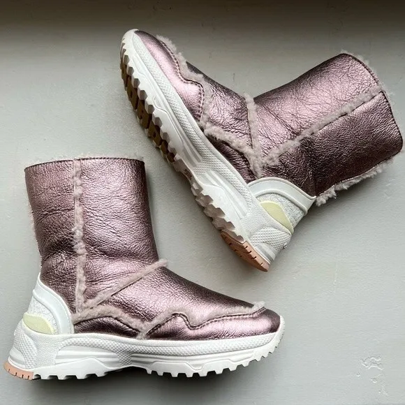 Coach Portia Metallic Pink Winter Boots w/ White Soles Women’s Size 5