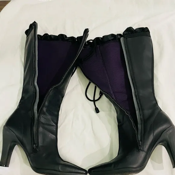 COLE HAAN G SERIES TALL Ruffle Black Rain-boots Size 8.5B