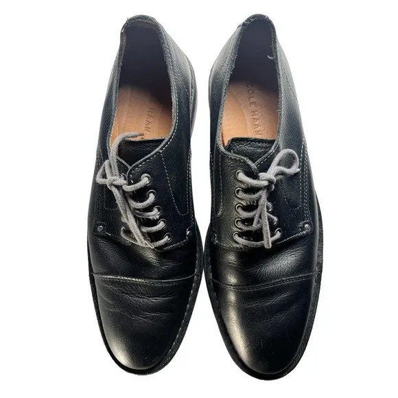 COLE Hahn‎ black leather lace up shoes size 9M