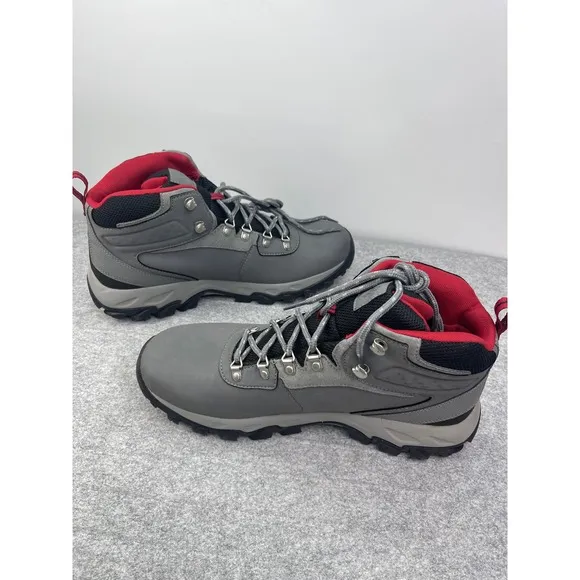 Columbia Men's Newton Ridge Plus II Waterproof Hiking Boots, EUC, sz. 11, camp