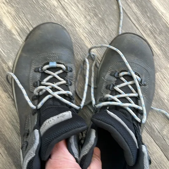 Columbia Women's Newton Ridge Plus Mid Waterproof Hiking Boots