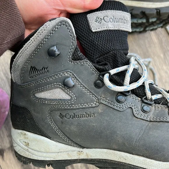 Columbia Women's Newton Ridge Plus Mid Waterproof Hiking Boots