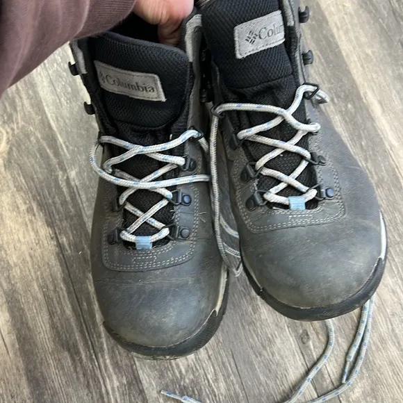 Columbia Women's Newton Ridge Plus Mid Waterproof Hiking Boots