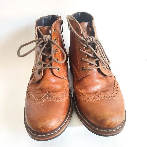 CREVO Chukka Ankle Boots Brown Leather SPEAK EASIER Oxford Wingtip Mens Size 9.5