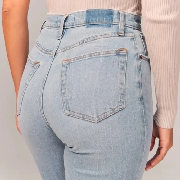 Curve Love Ultra High Rise Ankle Straight Jean “28 Regular”