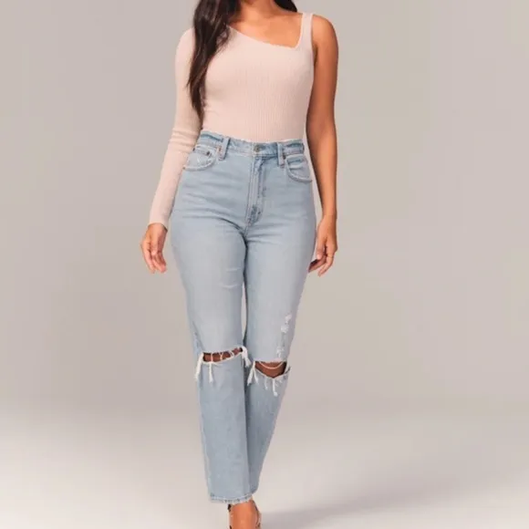 Curve Love Ultra High Rise Ankle Straight Jean
