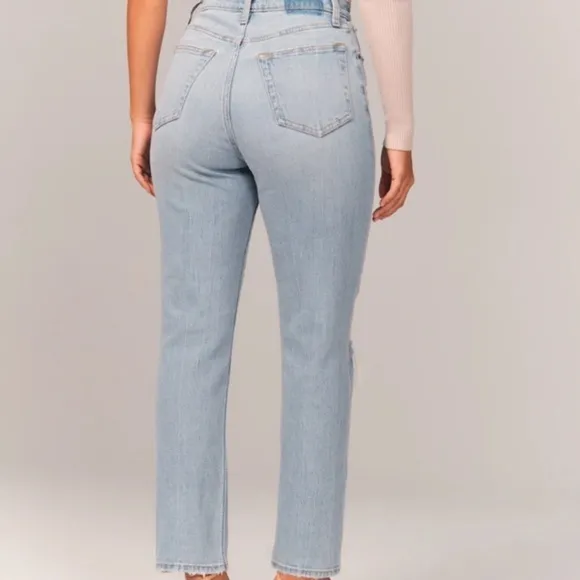 Curve Love Ultra High Rise Ankle Straight Jean