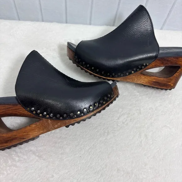 Dansko Limited Edition Sage Wedge Black Leather Made In Brazil Size 38