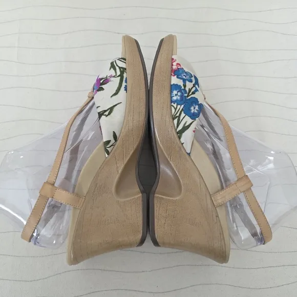 Dansko Womens Naomi Sandals Floral Wedge Heel Tan Shoes Size US 8.5-9/ EU 39