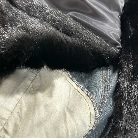 Dennis Basso Blue Denim Jacket with Black Faux Fur Trim and Detachable Lining L