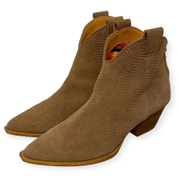 Dingo Women’s Kuster DI 114 Booties Ankle Boots Suede Leather Western Cowgirl 8
