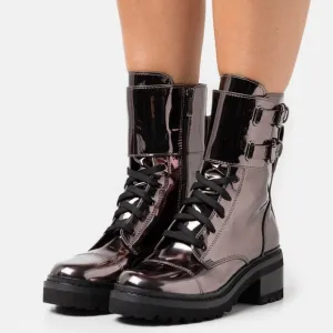 DKNYBART COMBAT BOOT BUCKLE - Lace-up ankle boots