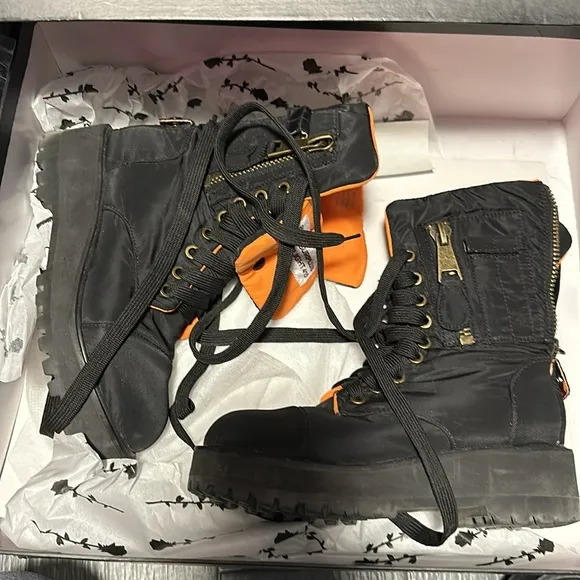 Dolls kill poster girl kush combat flight boot 5M