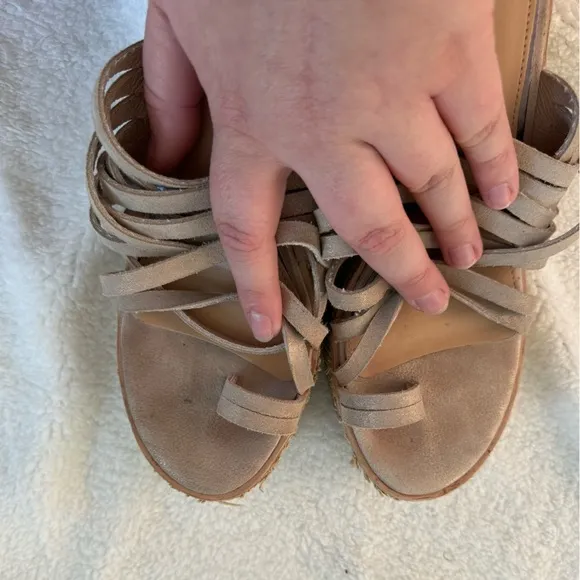 Donald J. Plummer Ithaca Platino Women’s 8 1/2 Heels Woven Sandals Strappy