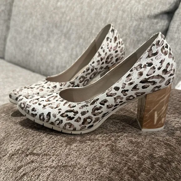 Dorking Brand Shoes by Fluchos Leopard Print Light Comfort Women's Heel Shoes