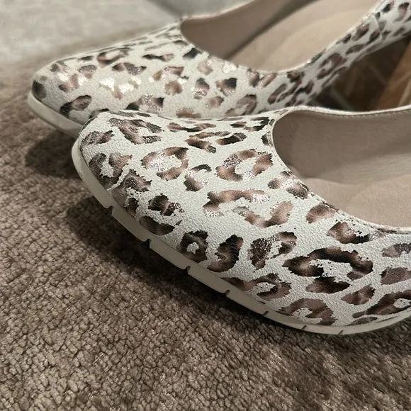 Dorking Brand Shoes by Fluchos Leopard Print Light Comfort Women's Heel Shoes