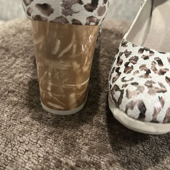 Dorking Brand Shoes by Fluchos Leopard Print Light Comfort Women's Heel Shoes