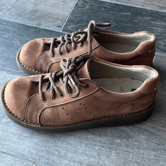 Dr. Martens Air Wair Oxford Shoes 8A58 size 7