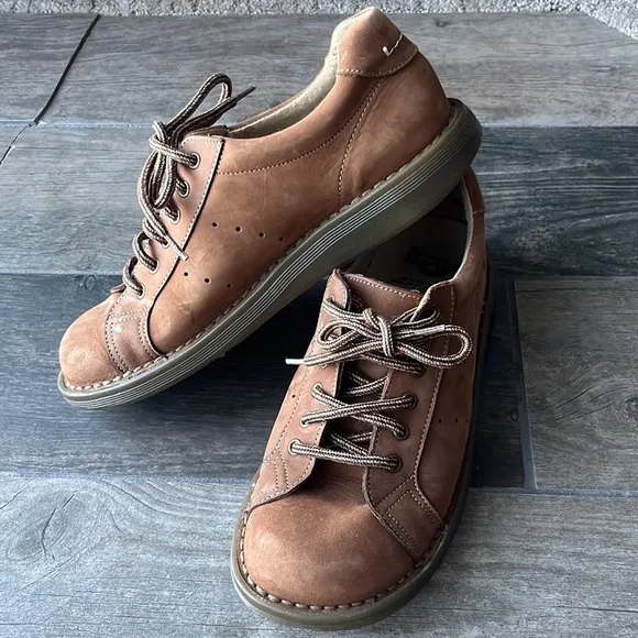 Dr. Martens Air Wair Oxford Shoes 8A58 size 7