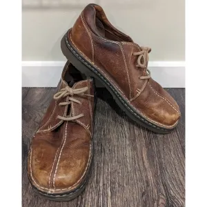 Dr. Martens Brown Oxford Leather Laceup Shoes Men's 9 and Ladies 10
