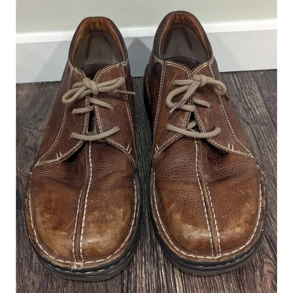 Dr. Martens Brown Oxford Leather Laceup Shoes Men's 9 and Ladies 10