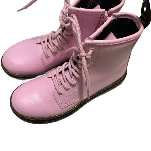 Dr. Martens Kids Zavala J Combat Boots Size 2 Pastel Pink Lace Up Punk Grunge